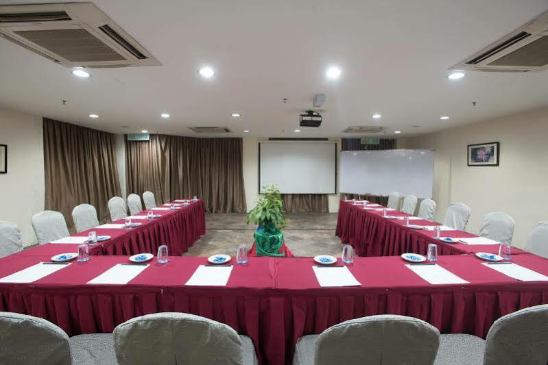Erya By Suria Johor Bahru Hotel Bagian luar foto